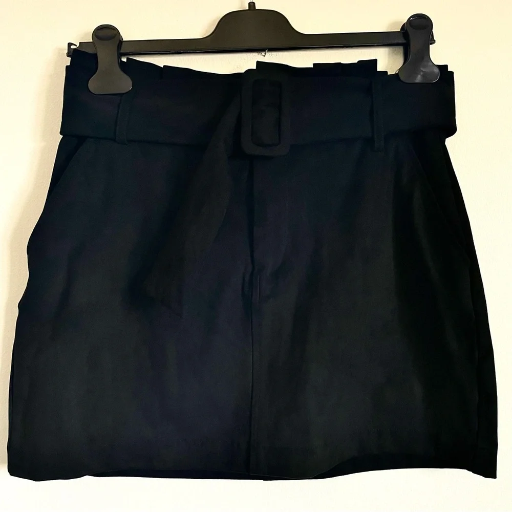 Zara Trafaluc Faux Suede Paperbag Waist Belted Mini Skirt In Black Size M EUC